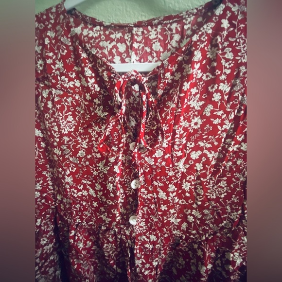 NWOT Floral ruffle blouse with butterfly sleeves size M - Picture 5 of 6